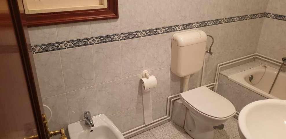 Piso De Perlio Ideal Para Gente Amante De La Play Fene Luaran gambar